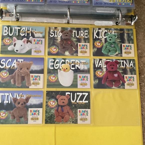 Beanie Baby 1998 official collector’s binder with cards. - Picture 13 of 13